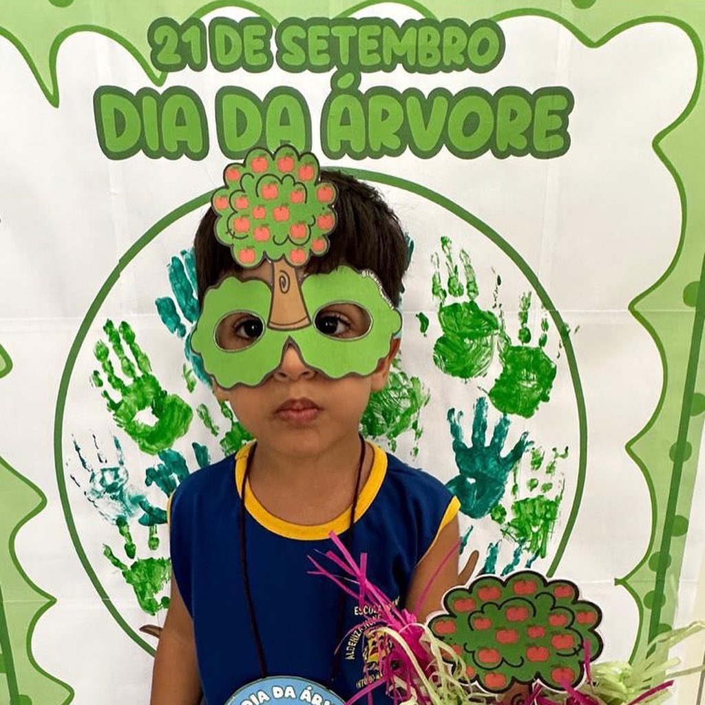 Leia mais sobre o artigo EDUCAÇÃO Infantil celebra Dia da Árvore com atividades para despertar consciência ambiental entre os alunos